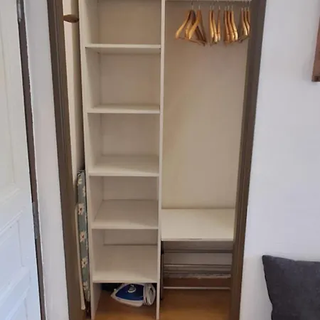 2 Dans Maison De Caractere Privatunterkunft