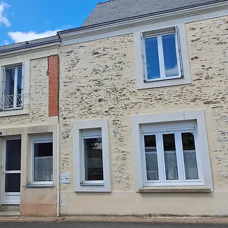 Dans Maison De Caractere