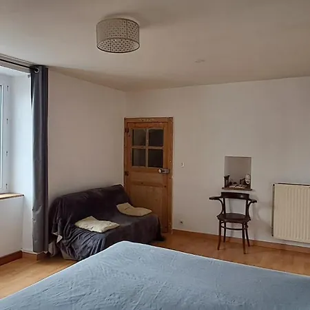 Dans Maison De Caractere בית אירוח