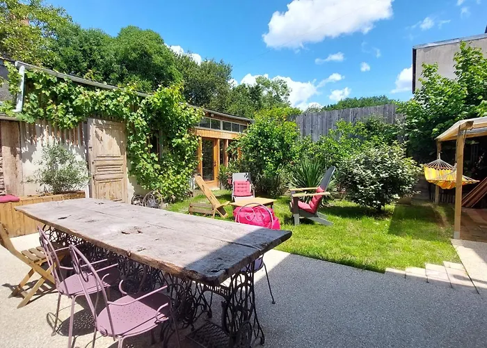 2 Dans Maison De Caractere La Possonnière