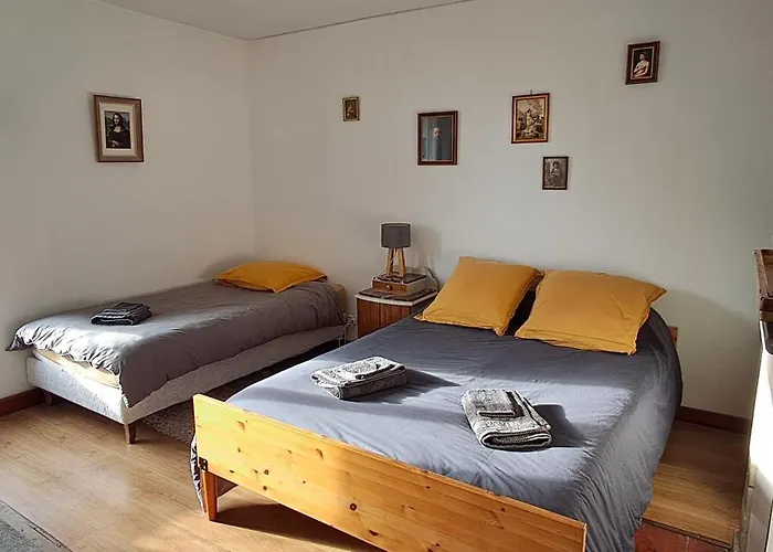 2 Dans Maison De Caractere * La Possonnière